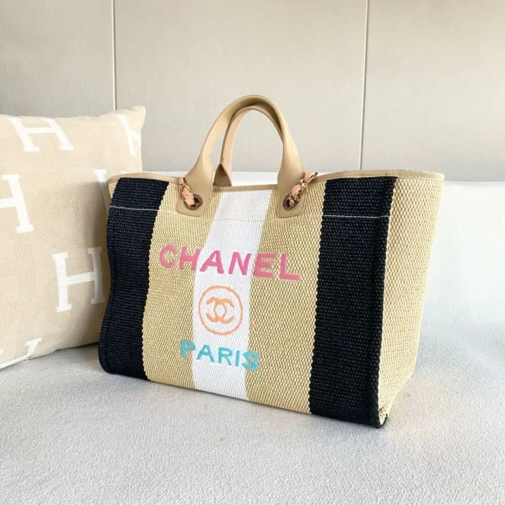 Chanel Women Pre-Loved Bag Very Good Condition